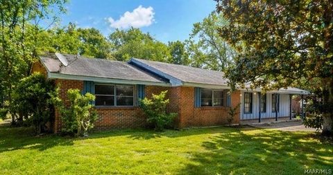 Photo of 3243 WOODLEY Road, Montgomery, AL 36116 (MLS # 585934)