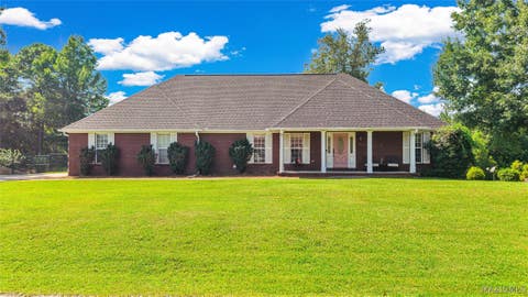 Photo of 65 County Road 862, Clanton, AL 35045 (MLS # 589017)