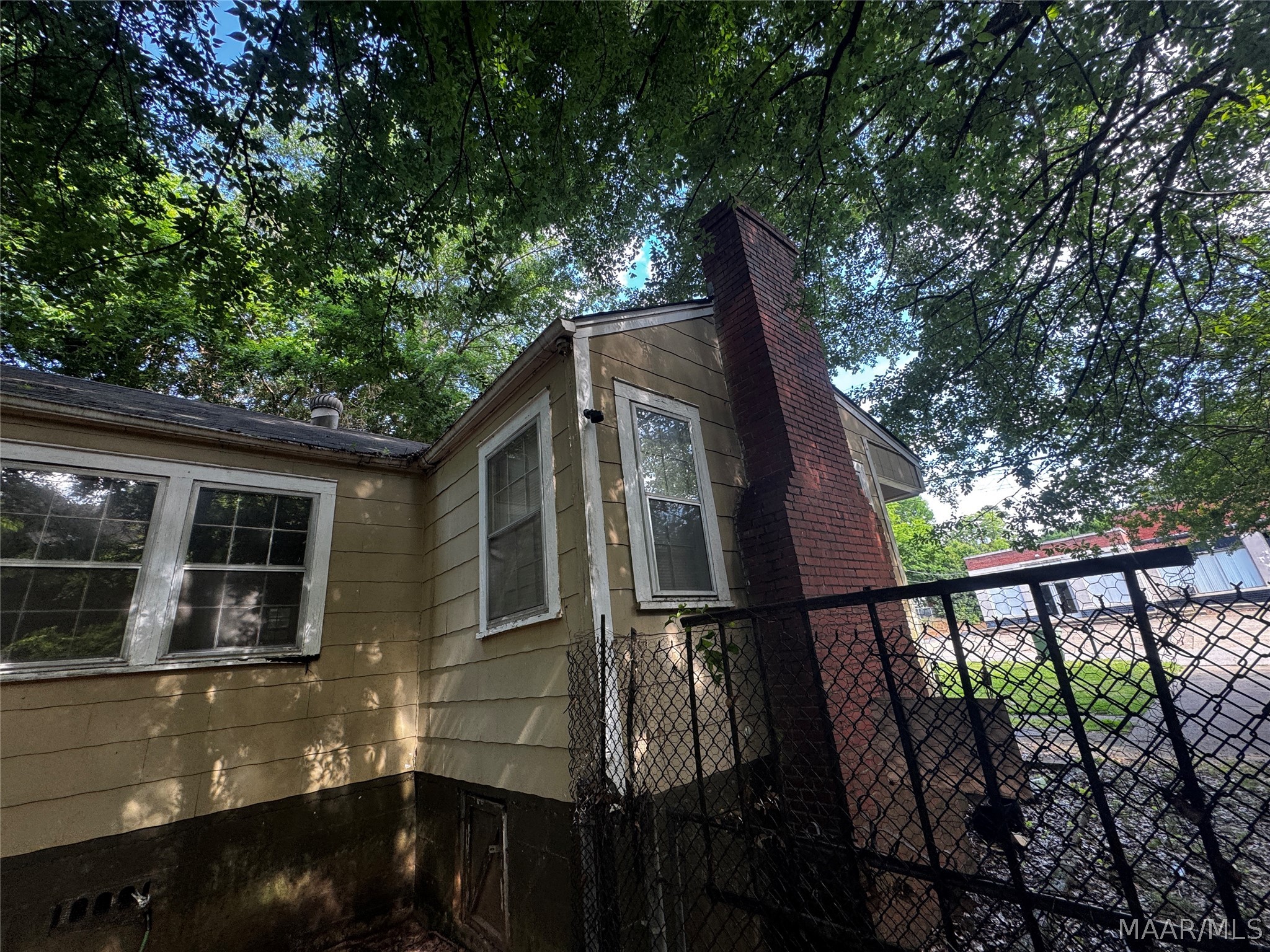 Photo 1 of 60 — 3050 MCQUEEN Street, Montgomery, AL 36107