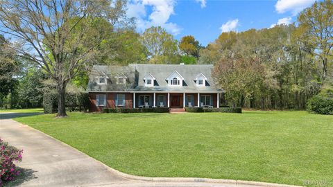 Photo of 801 Wynwood Drive, Prattville, AL 36067 (MLS # 585187)