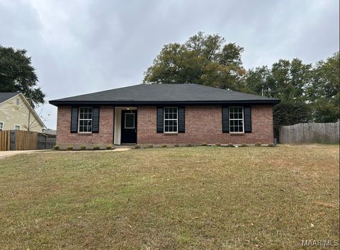 Photo of 805 N Court Street, Prattville, AL 36067 (MLS # 581676)