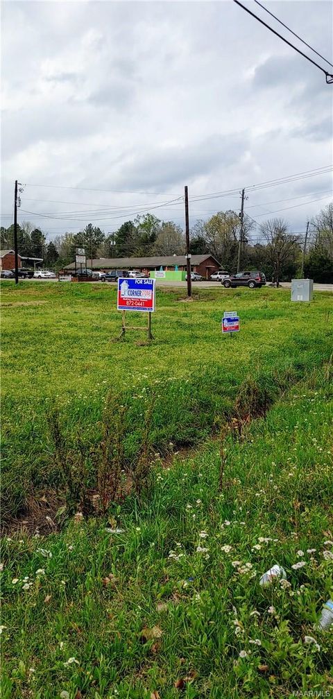 Photo of 1526 Highland Avenue, Selma, AL 36701 (MLS # 451270)