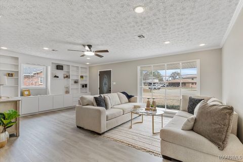 Photo of 1110 Deramus Court, Prattville, AL 36066 (MLS # 582315)