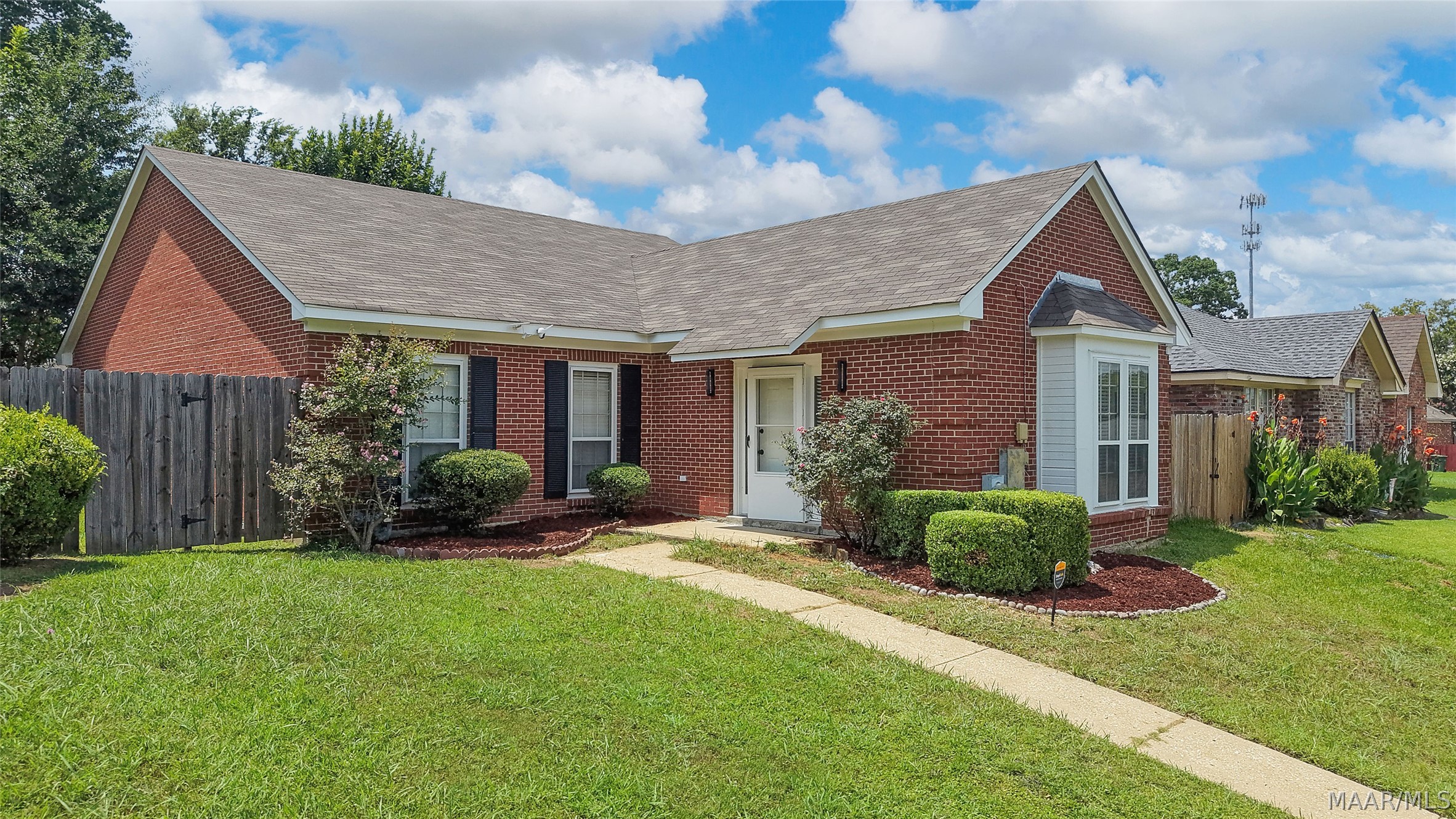 Photo 1 of 29 — 5724 RED BARN Road, Montgomery, AL 36116