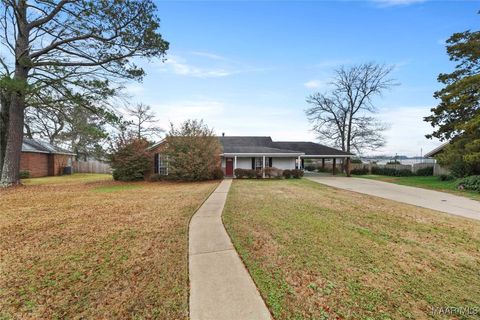 Photo of 180 Stone River Loop, Wetumpka, AL 36092 (MLS # 582704)