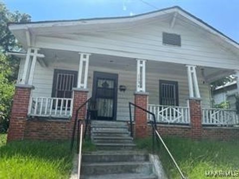 Photo of 1136 Persons Street, Montgomery, AL 36108 (MLS # 580844)