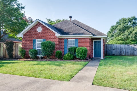 Photo of 6808 Sandfield Drive, Montgomery, AL 36117 (MLS # 588535)