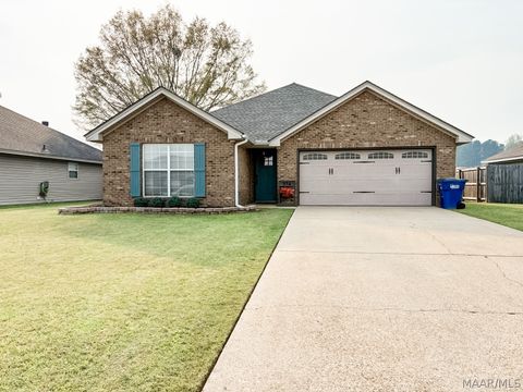 Photo of 374 Mcdonald Drive, Wetumpka, AL 36092 (MLS # 585019)