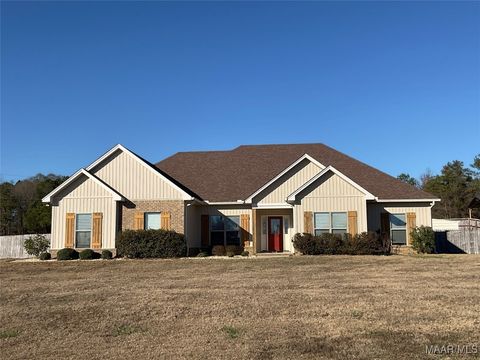 Photo of 1070 Weldon Road, Tallassee, AL 36078 (MLS # 582465)