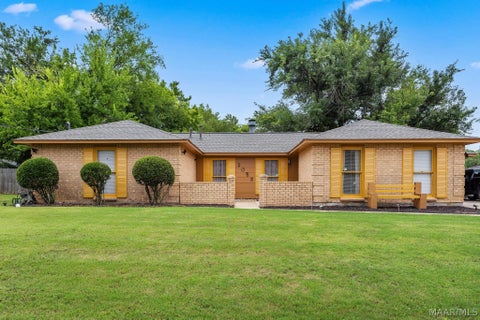 Photo of 3048 Medford Lane, Montgomery, AL 36116 (MLS # 588644)