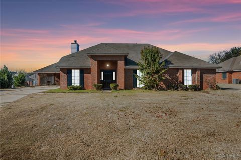 Photo of 3624 Farmfield Lane, Montgomery, AL 36116 (MLS # 585558)