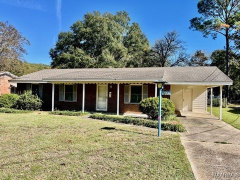 Photo of 843 Greg Drive, Montgomery, AL 36109 (MLS # 582125)