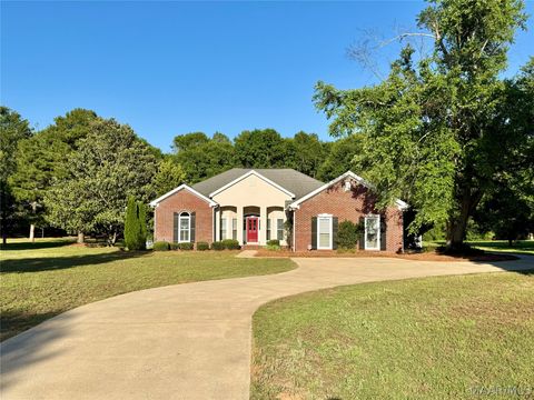 Photo of 76 Deerfield Drive, Selma, AL 36701 (MLS # 586439)