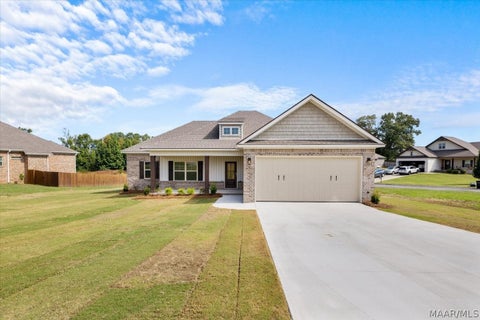 Photo of 10 County Road 1081, Clanton, AL 35046 (MLS # 590582)