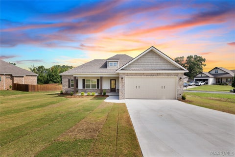Photo of 10 County Road 1081, Clanton, AL 35046 (MLS # 590582)