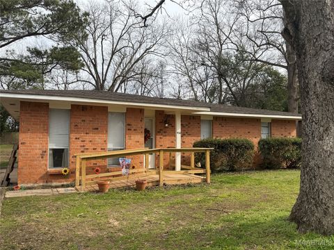 Photo of 432 Pecan Tree Drive, Montgomery, AL 36109 (MLS # 583255)