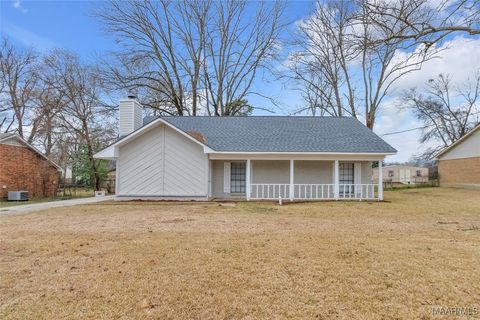 Photo of 2208 Briar Gate Drive, Montgomery, AL 36116 (MLS # 583188)