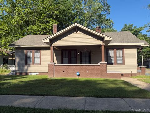 Photo of 1919 Lauderdale Street, Selma, AL 36701 (MLS # 585715)