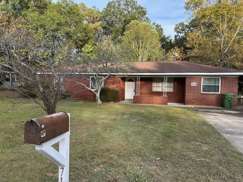 Photo of 711 Duval Drive, Montgomery, AL 36109 (MLS # 581975)