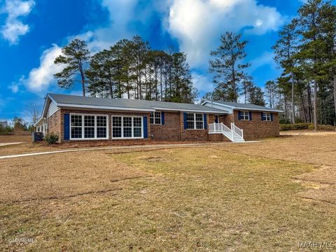 Photo of 1535 Linwood Drive, Thomasville, AL 36784 (MLS # 582321)