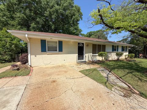 Photo of 716 Duval Drive, Montgomery, AL 36109 (MLS # 586403)