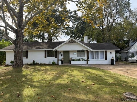 Photo of 2756 Biltmore Avenue, Montgomery, AL 36109 (MLS # 591559)