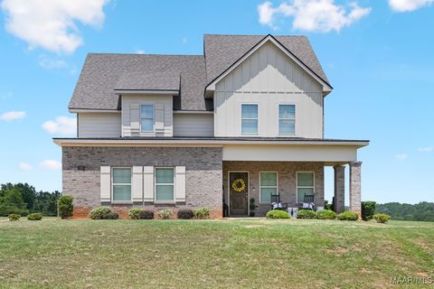 Photo of 13 Riverhills Drive, Tallassee, AL 36078 (MLS # 581155) Photo of 13 Riverhills Drive, Tallassee, AL 36078 (MLS # 581155)
