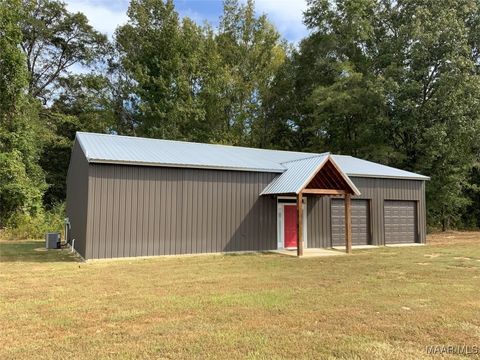 Photo of 2420 County Rd 8, Tuskegee, AL 36083 (MLS # 581016)