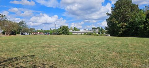 Photo of 5700 Woodmere Boulevard, Montgomery, AL 36117 (MLS # 580293)