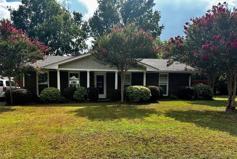 Photo of 304 Ross Road, Wetumpka, AL 36092 (MLS # 588927)