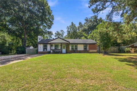 Photo of 3622 Loxley Lane, Montgomery, AL 36109 (MLS # 591467)