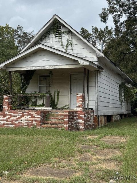 Photo of 328 Columbia Street, Montgomery, AL 36104 (MLS # 580800)