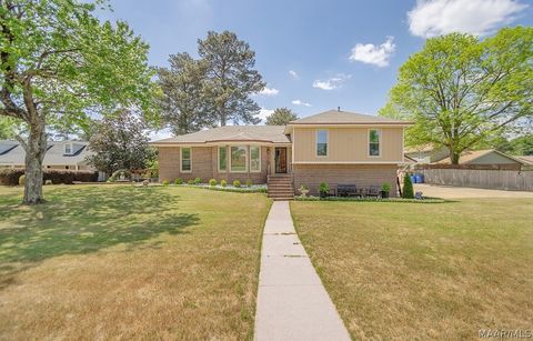 Photo of 1204 KENWOOD Court, Prattville, AL 36067 (MLS # 586361)