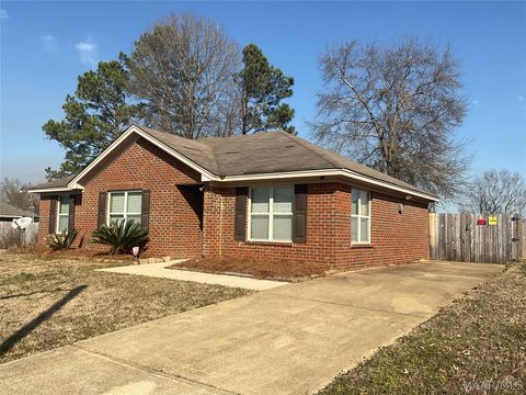 Photo of 1300 Pondcypress Drive, Montgomery, AL 36117 (MLS # 583678)