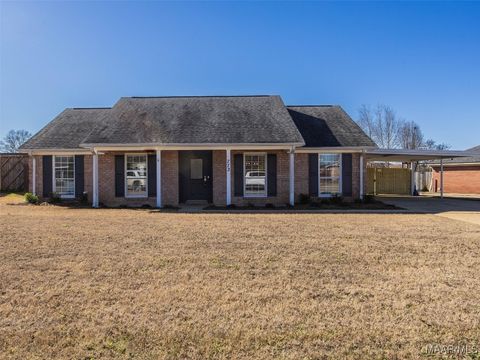 Photo of 772 Summer Lane, Prattville, AL 36066 (MLS # 582902)