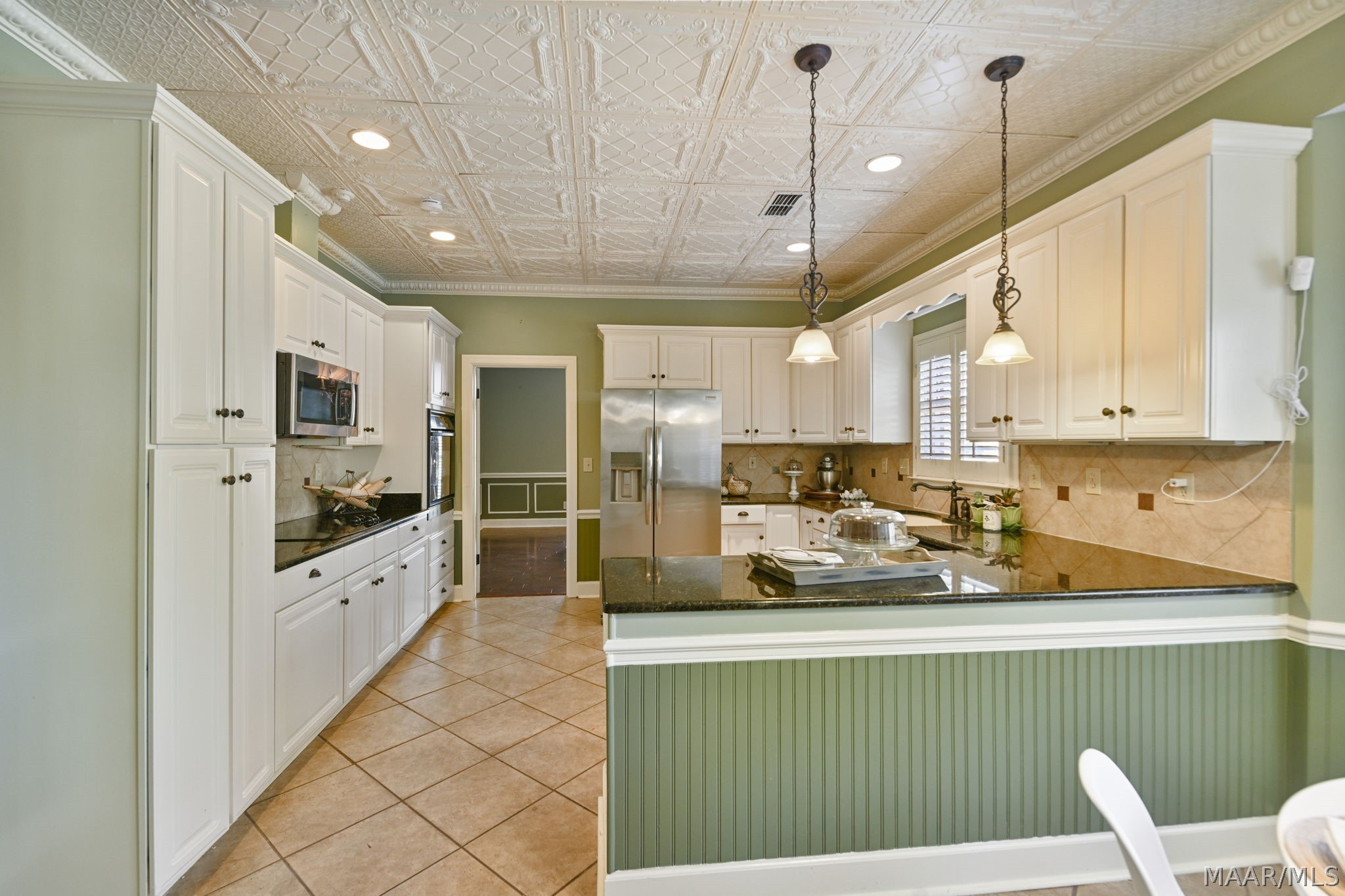 416 Towne Lake Drive - Photo 4