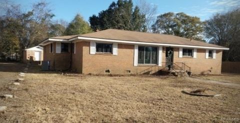 Photo of 501 Gautier Street, Tuskegee, AL 36083 (MLS # 582945)