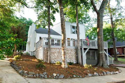 Photo of 1007 Shoal Creek Drive, Deatsville, AL 36022 (MLS # 585944)