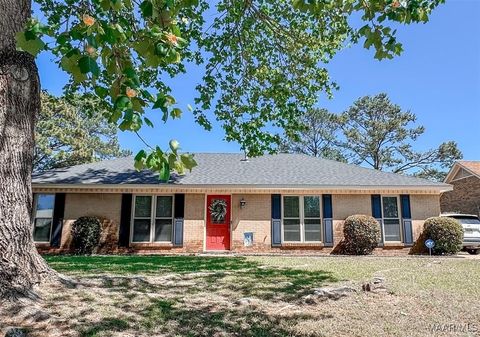 Photo of 715 Sweet Ridge Ridge, Prattville, AL 36066 (MLS # 581869)