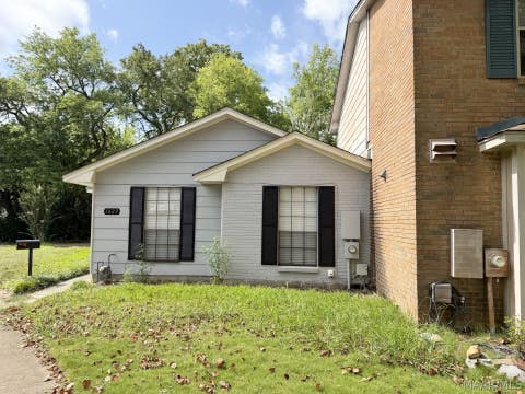 Photo of 1623 LIMESTONE Court, Montgomery, AL 36117 (MLS # 589645)