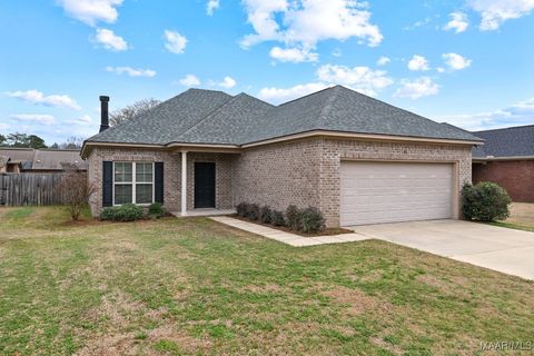 Photo of 61 HEARTH HAVEN Drive, Wetumpka, AL 36092 (MLS # 582519)