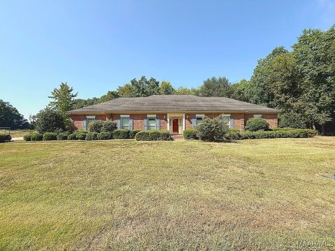 Photo of 303 Drayton Drive, Selma, AL 36701 (MLS # 579984)