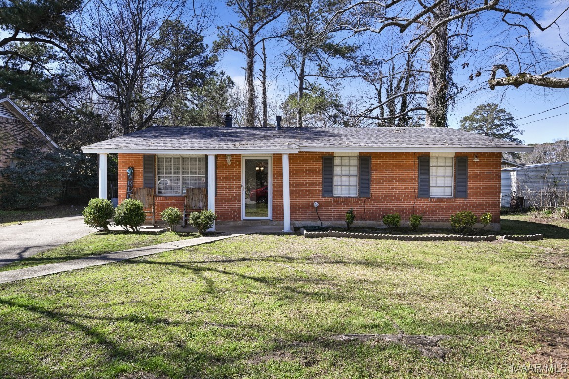 Photo 1 of 15 — 6427 Pinebrook Drive, Montgomery, AL 36117