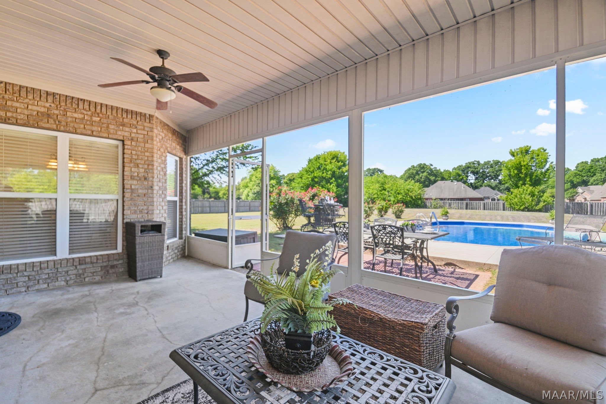 2713 WYNFREY Drive - Photo 4