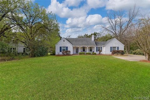 Photo of 3640 NARROW LANE Road, Montgomery, AL 36111 (MLS # 585762)