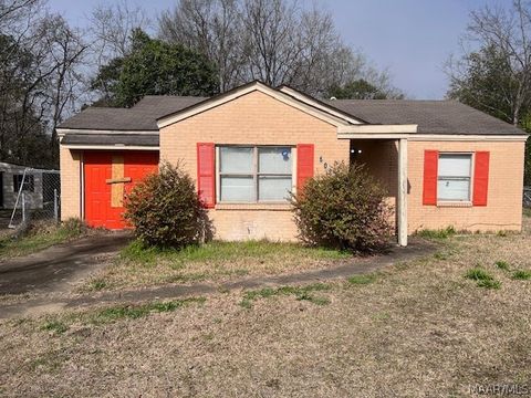 Photo of 608 Belvedere Drive, Montgomery, AL 36105 (MLS # 584262)