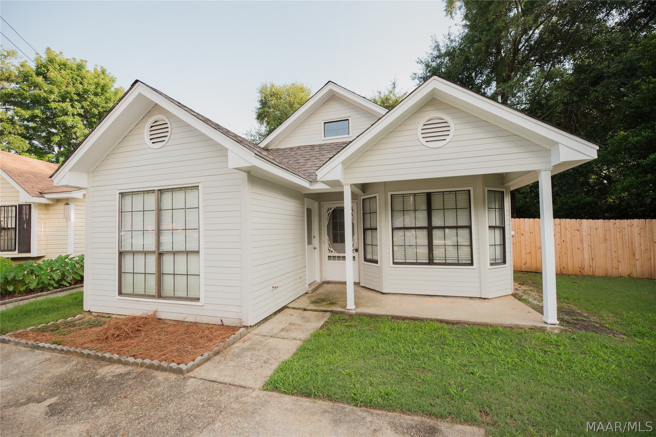Photo 1 of 20 — 3808 PERRY HILL Court, Montgomery, AL 36109