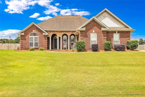 Photo of 46 Jennifer Lane, Deatsville, AL 36022 (MLS # 587782)