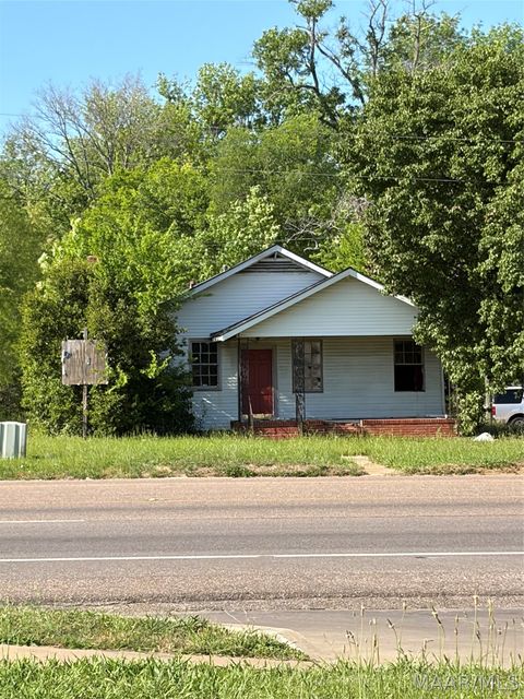 Photo of 1207 Highland Avenue, Selma, AL 36701 (MLS # 585708)