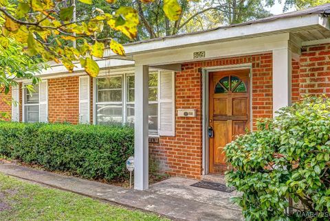 Photo of 809 Perry Hill Road, Montgomery, AL 36109 (MLS # 580442)